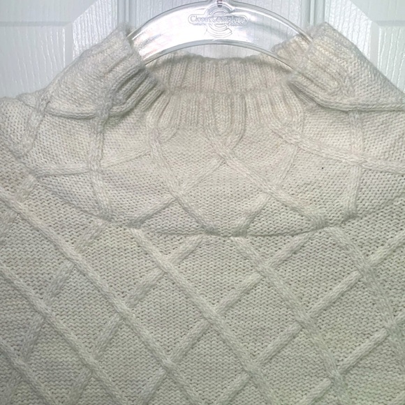 Mer sea Cozy Cream Cable Knit Sweater - Picture 2 of 9